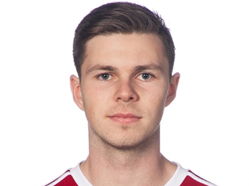 Per Olofsson sköt Sund i sank med sitt hattrick när IFK Östersund vann med 4-1.