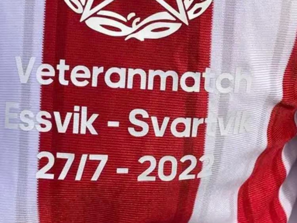 Svartviks specialdesignad tröja i samband med veteranmatchen.