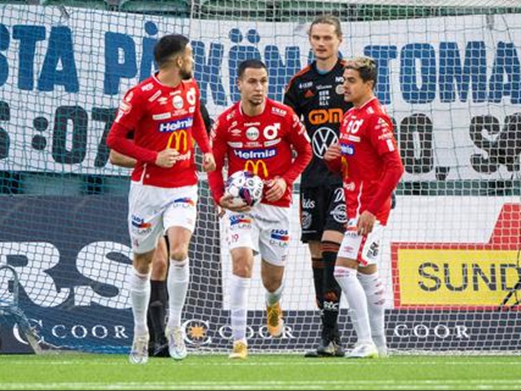 GIF Sundsvalls bödel Abdelrahman Said när Degerfors vände 0-2 till 3-2 på tio minuter oå NP3 Arena. Foto: Per Olert, Bildbyrån.