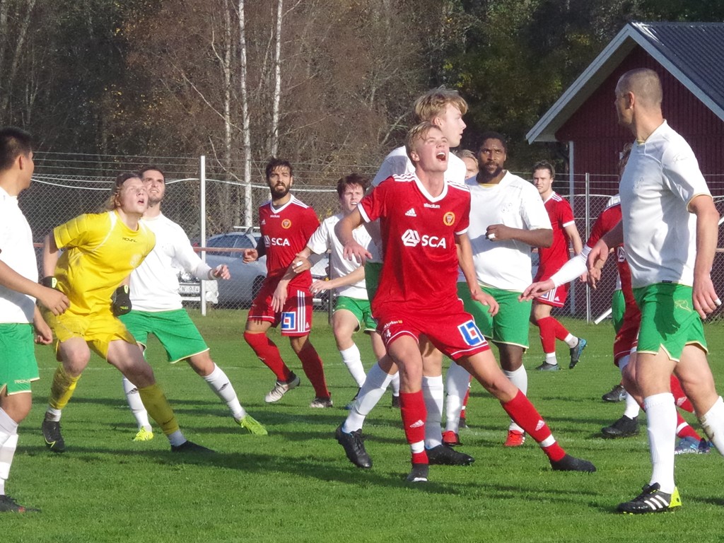 Här är Elias Fribergs 2-0-mål på gång efter en hörna.