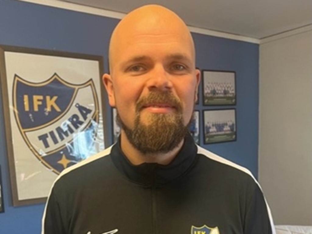 Victor Selander är tillbaka i moderklubben IFK Timrå, den här gången som tränare.