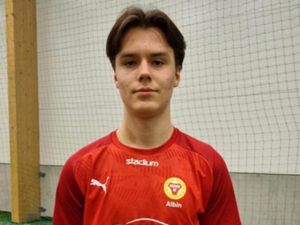 Albin Hagen avslutade Sund 2:s målskytte på Viskans IP.
