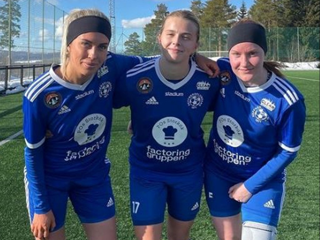 Heffnersklubbans målskyttar i premiären,_Amanda Sevefjord (2-1), Joanna Wallgren (1-0) och Maja Scharin (3-1). Foto: HKBK